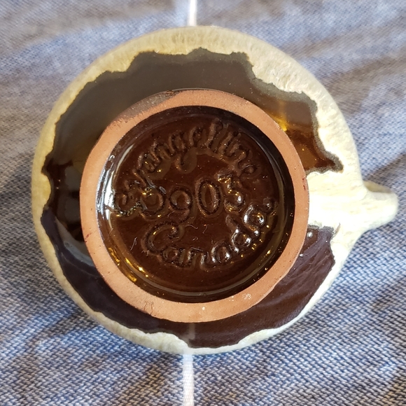 Vintage Evangeline Canada Ceramic Small Drip Enamel Creamer - Picture 6 of 8